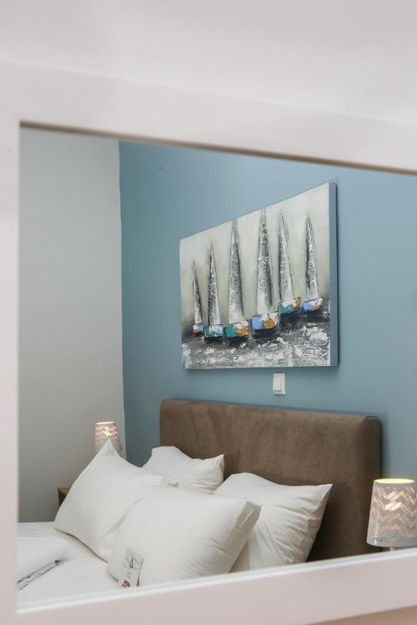 Stella Boutigue Rooms Néa Péramos Εξωτερικό φωτογραφία