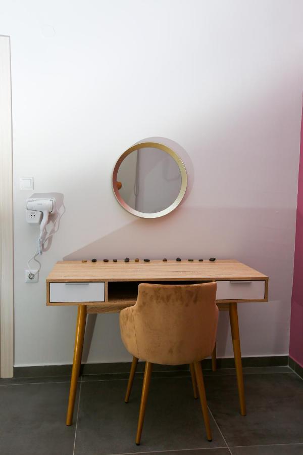 Stella Boutigue Rooms Néa Péramos Εξωτερικό φωτογραφία