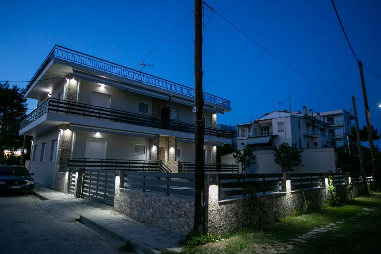 Stella Boutigue Rooms Néa Péramos Εξωτερικό φωτογραφία
