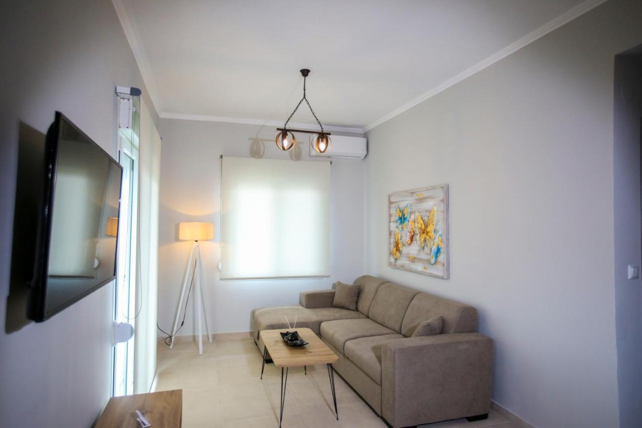Stella Boutigue Rooms Néa Péramos Εξωτερικό φωτογραφία