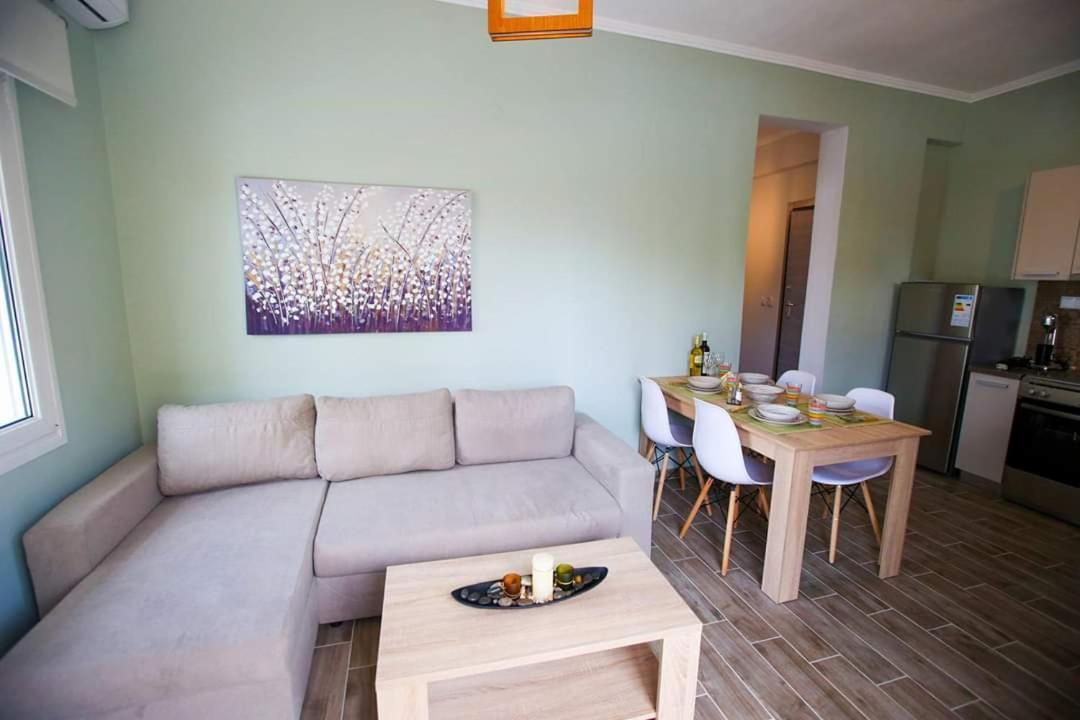 Stella Boutigue Rooms Néa Péramos Εξωτερικό φωτογραφία